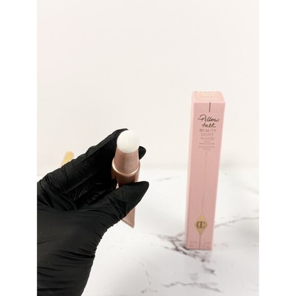 Charlotte Tilbury Beauty Light Wand Pillow Talk Brand New In Box Highlighter - Picture 7 of 13